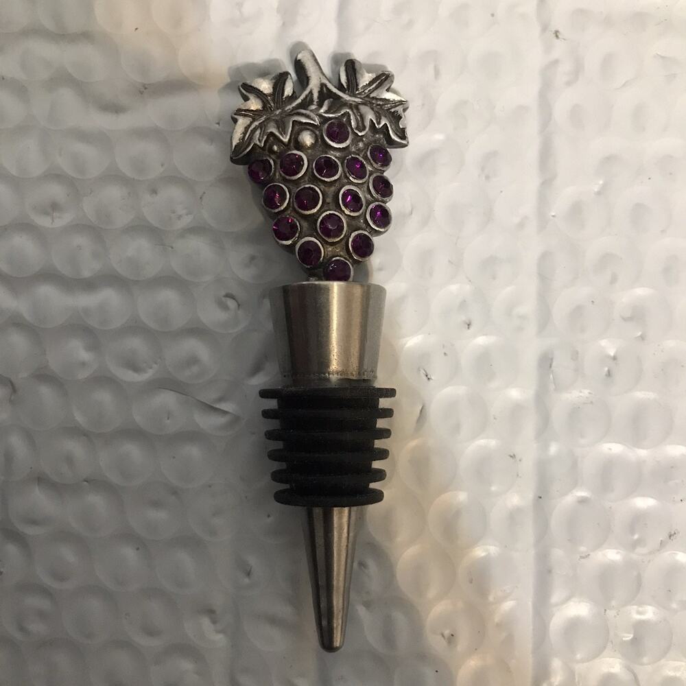 Pewter grape cluster ￼Wine Bottle Stopper Fun
